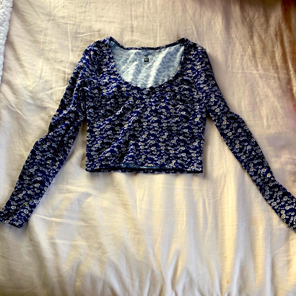 Floral scoop top